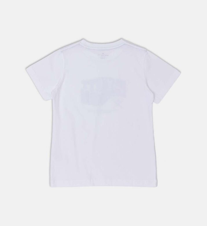Wavy Graphic Design T-shirt