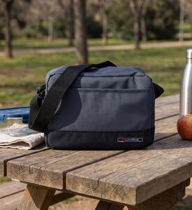 Iris Barcelona Real Lunchbag Glass Container, Model View