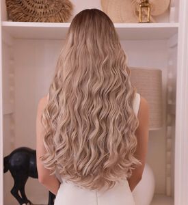 Youmi Beauty La Brownla Clip-in Hair Extension, Packshot View