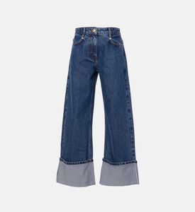 جينز بأرجل عريضة بطية