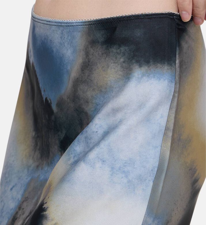 تنورة سانييتا طويلة ساتان