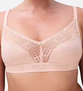 Chantelle Bra, Model View