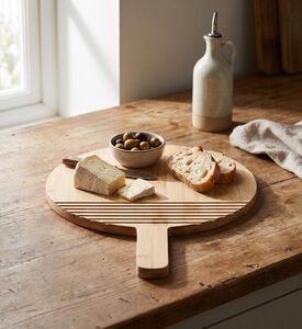 Sagaform Nature Round Bamboo Chopping Board, Model View