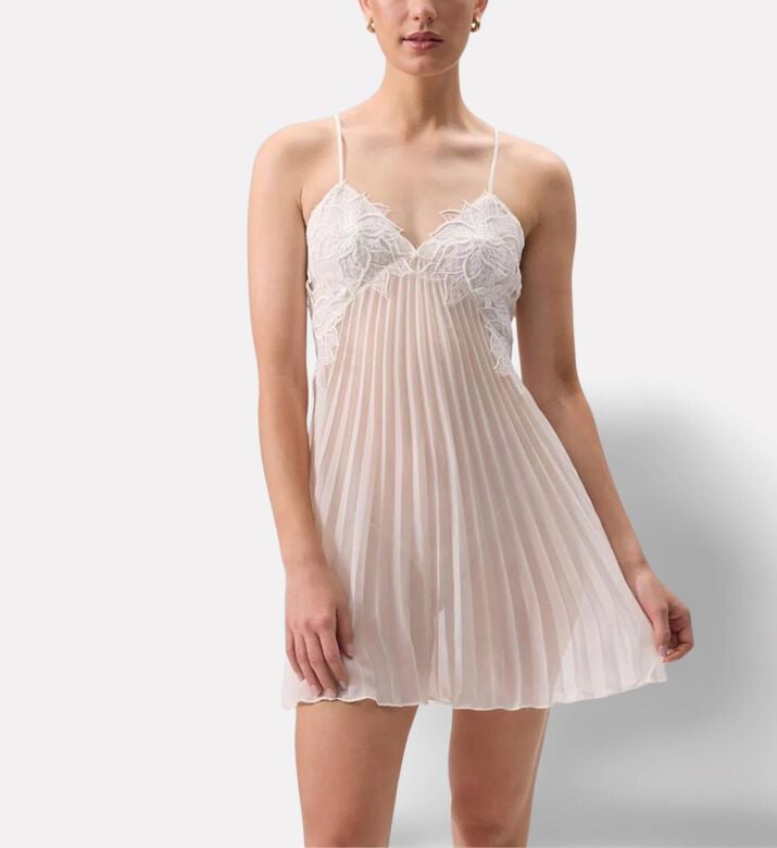 Rya Delight Floral-embroidery Chemise, Model View