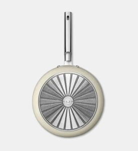 Smeg Frypan Long Handle, Packshot View