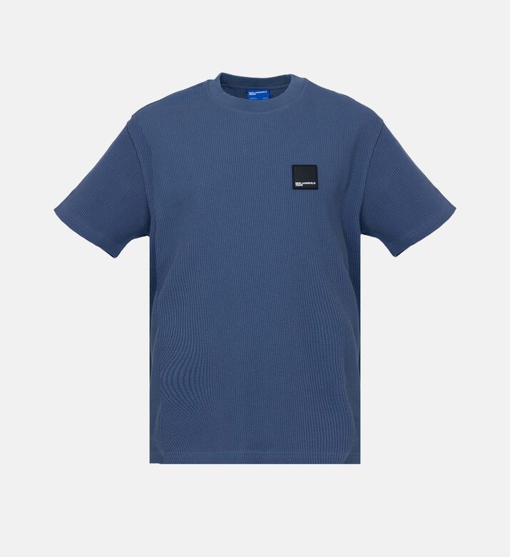 تيشيرت برقبة دائرية بنقشة وافل وشعار مطبوع