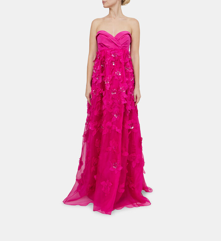 فستان ماكسي مزين بزخارف الزهور فستان ماكسي مزين بزخارف الزهور