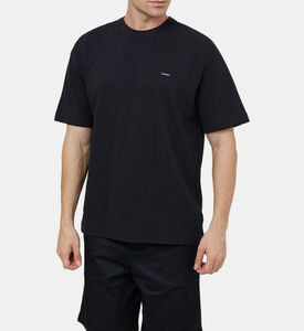 تيشيرت بأكمام قصيرة ولوغو