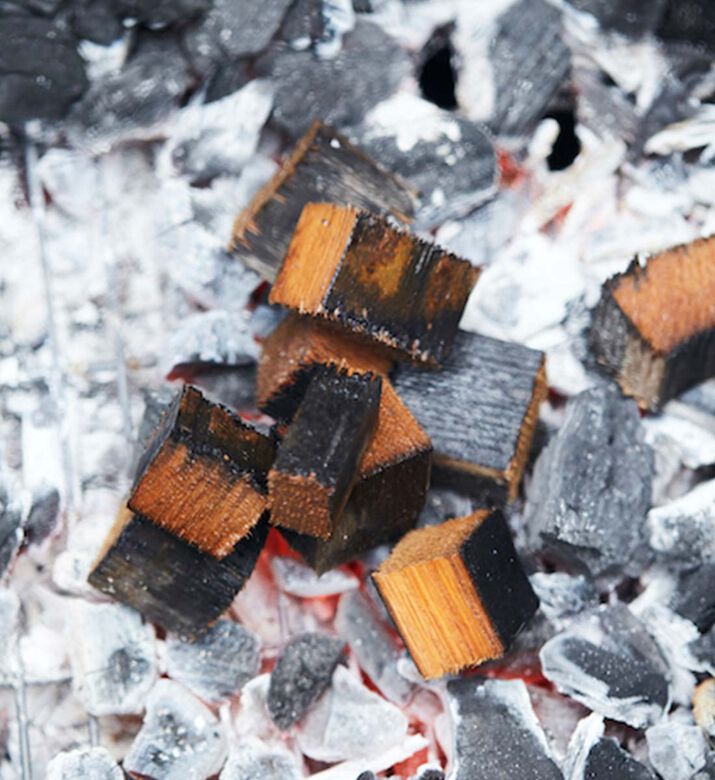 قطع خشب الخوخ