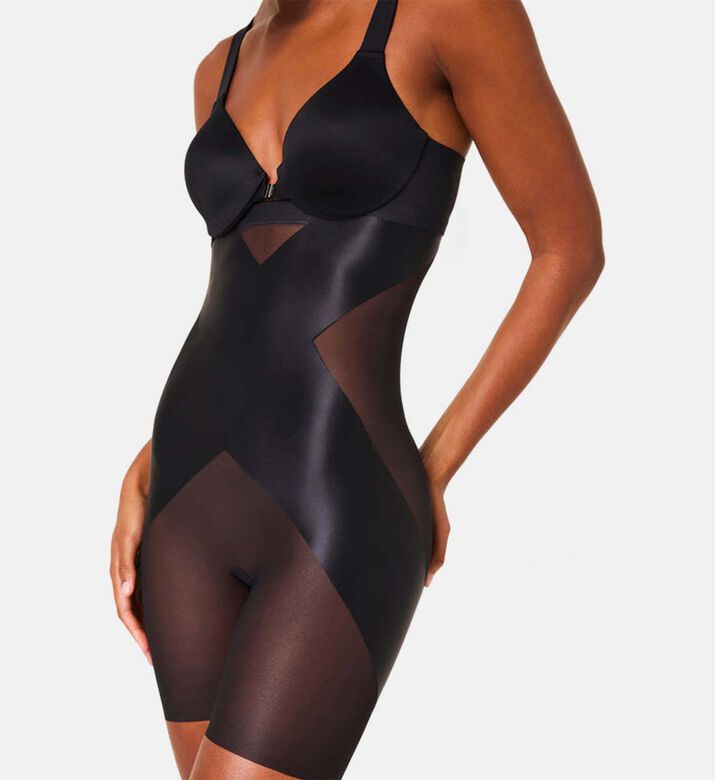 Spanx Short, Model View