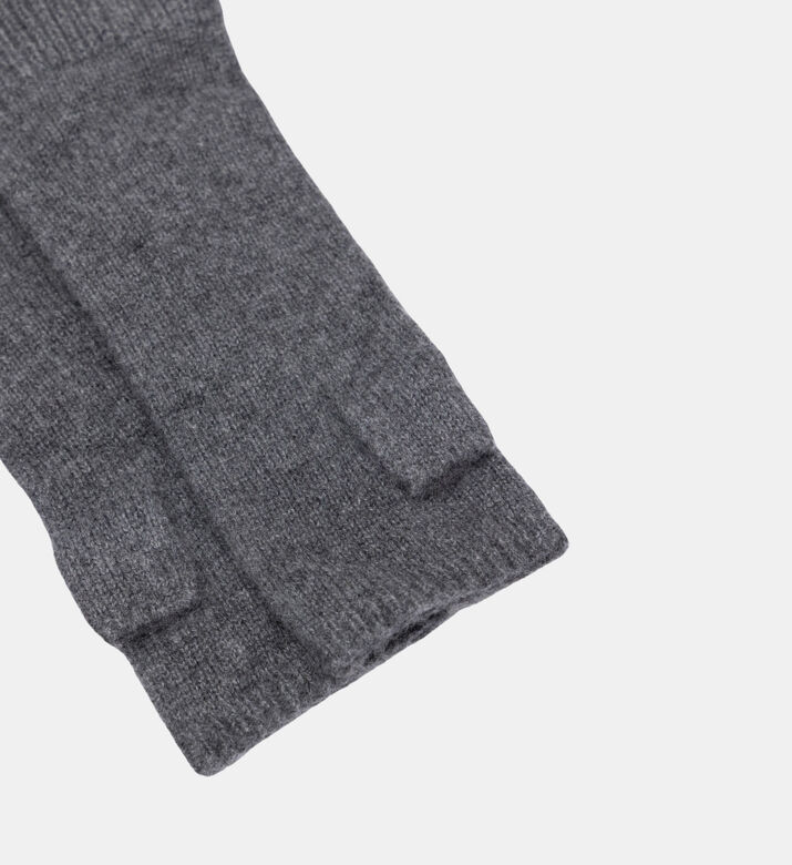 قفازات محبوكة غير رسمية