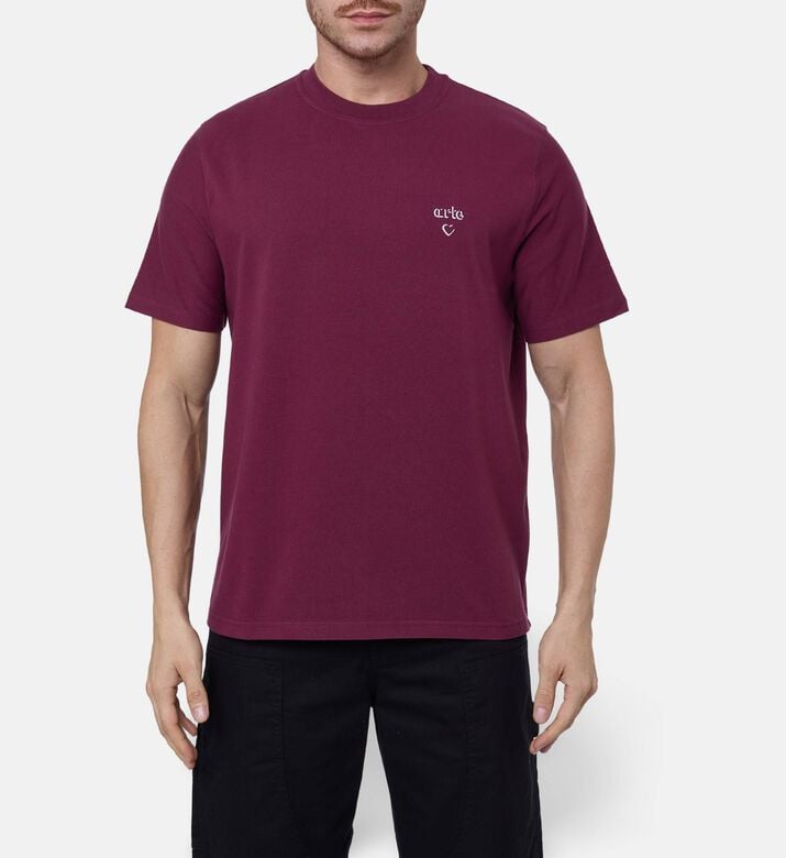 Arte Minimalist Embroidered Heart Logo T-shirt, Burgundy, Xl, Model View