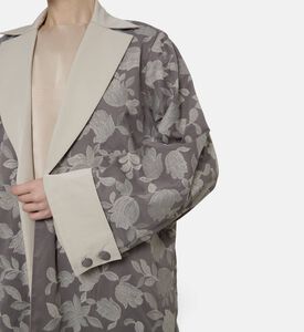 BANOU Abaya Floral, Model View