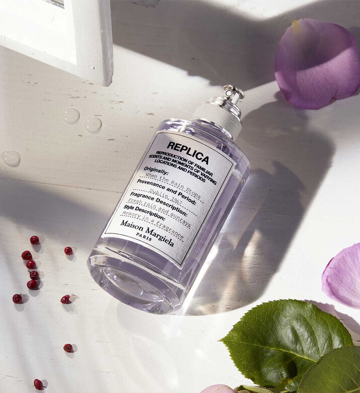 ماء تواليت ريبليكا وين ذا رينز ستوبس