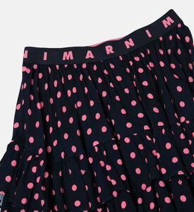 تنورة منقطة بشريط شعار الفتاة