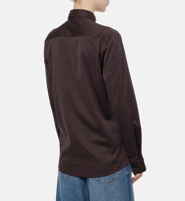 Carter and White Shirt Richard, Model View