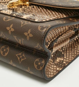 Louis Vuitton Preowned Louis Vuitton Monogram Chain Strap Shoulder Bag, Packshot View