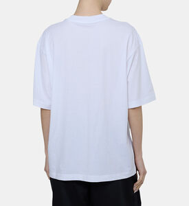 تيشيرت بقصة مربعة بأكمام قصيرة