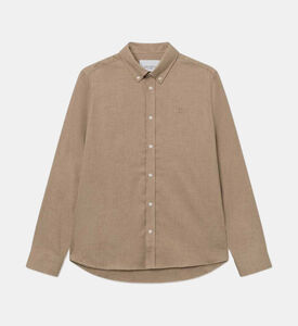 قميص كلاسيكي بإغلاق أزرار