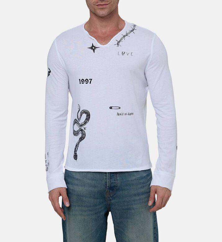 تيشيرت بتصميم غرافيك مستوحى من الطراز القديم