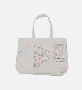 حقيبة يد مطبوعة برسومات فريق إن بي آي