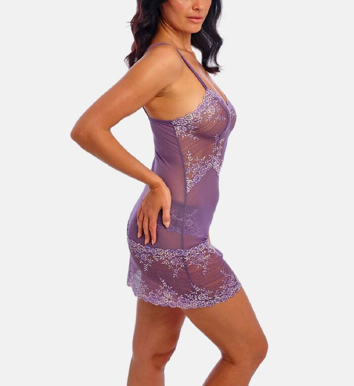 Wacoal Chemise, Model View