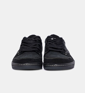 سنيكرز جوردان 1 ريترو أسفل الكاحل أو جي