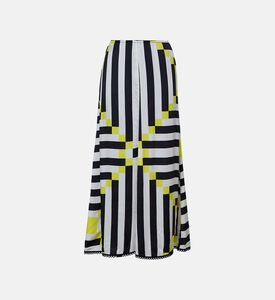 تنورة واسعة بطبعة هندسية