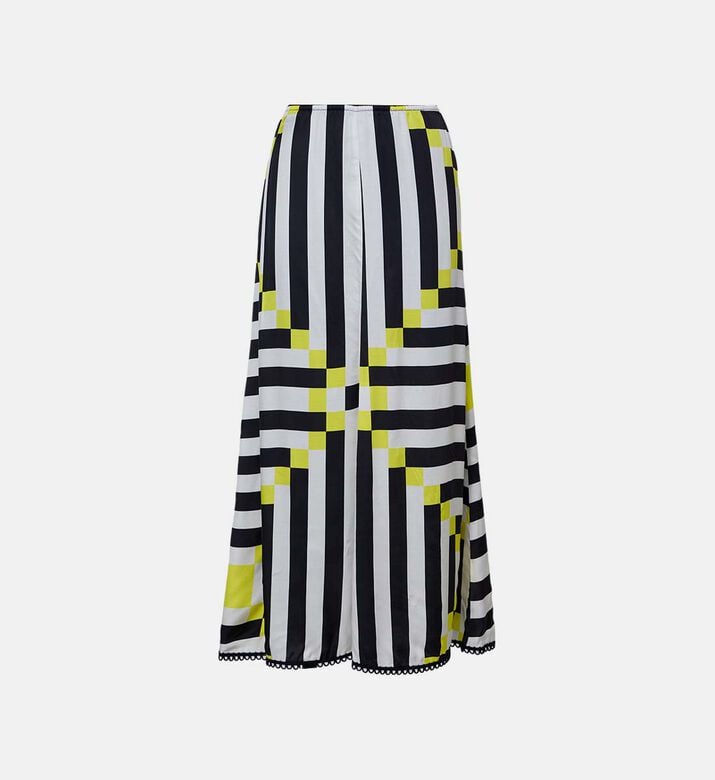 تنورة واسعة بطبعة هندسية تنورة واسعة بطبعة هندسية