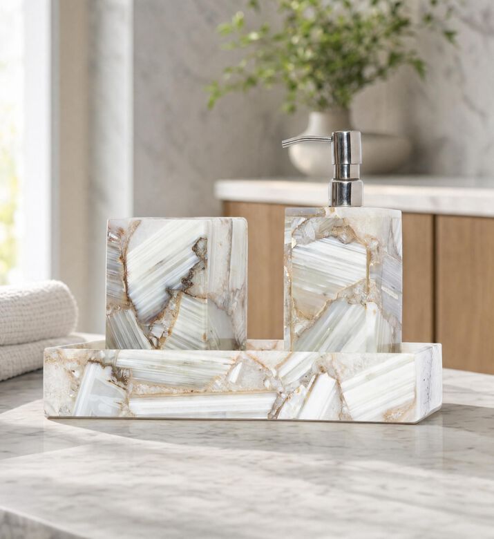 Home Deco and More Agatha Marble 4-piece Bathset, Model View