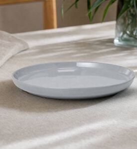 Marco Polo Moments Dinner Plate, Light-grey, 21.5-cm, Model View