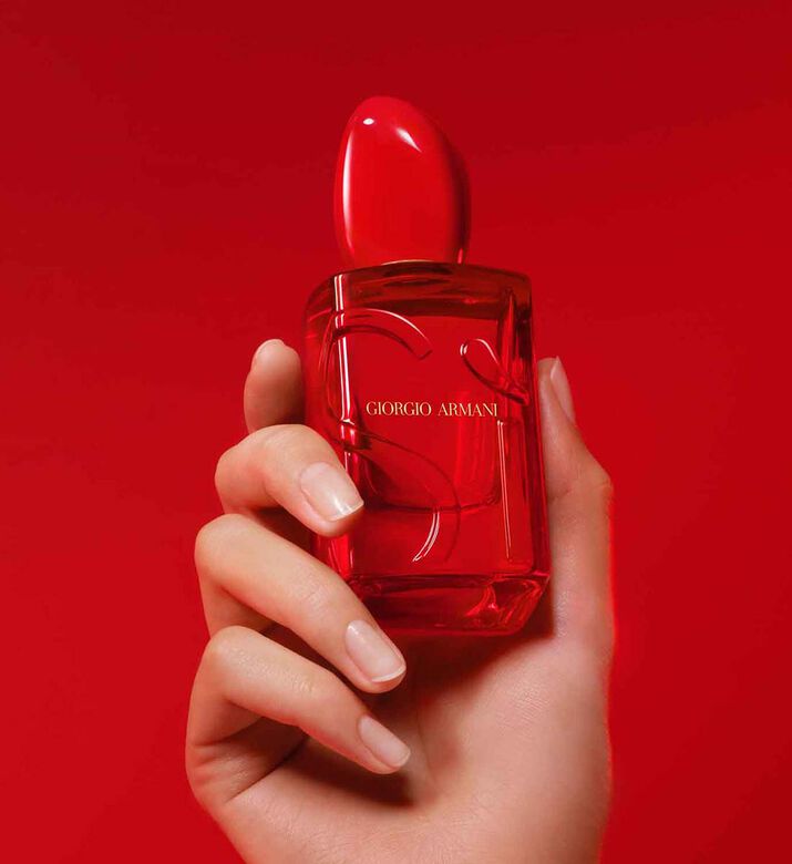 Si Passione Red Musk Eau De Parfum