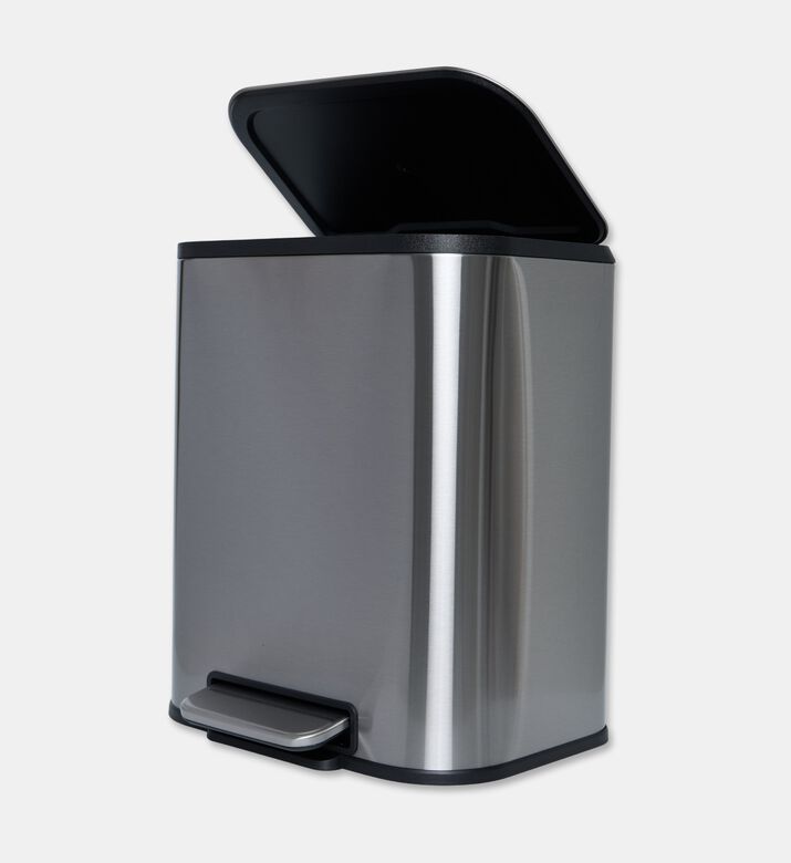 Home Deco and More Soft Close Fingerprint Proof Pedal Bin, Silver, 20-l, Packshot View