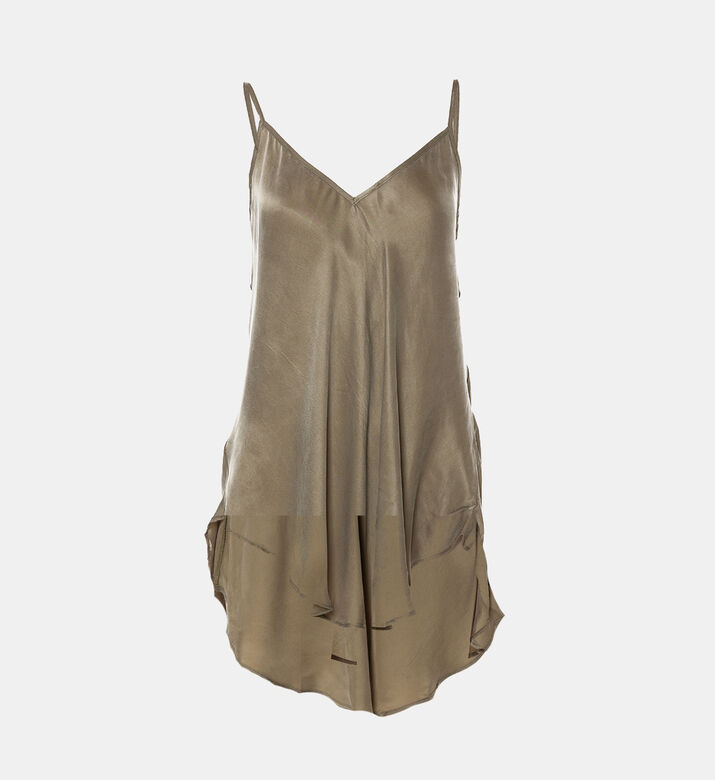 بلوزة حريرية بدون أكمام