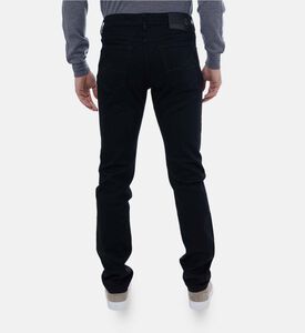 بنطال بجيوب أمامية وساق مستقيمة