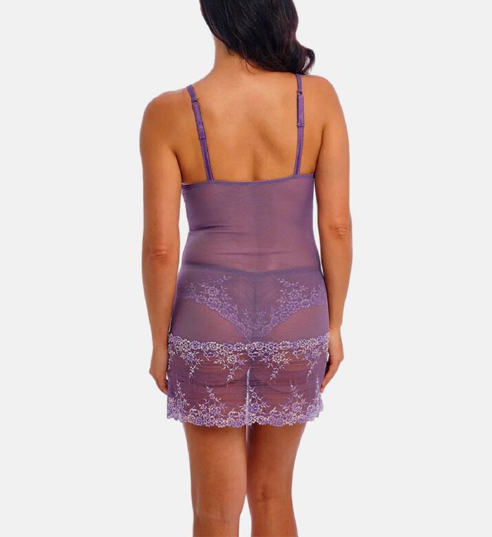 Wacoal Chemise, Model View