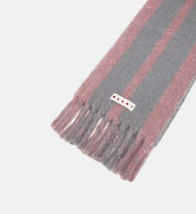 وشاح مستطيل الشكل بتصميم مخطط