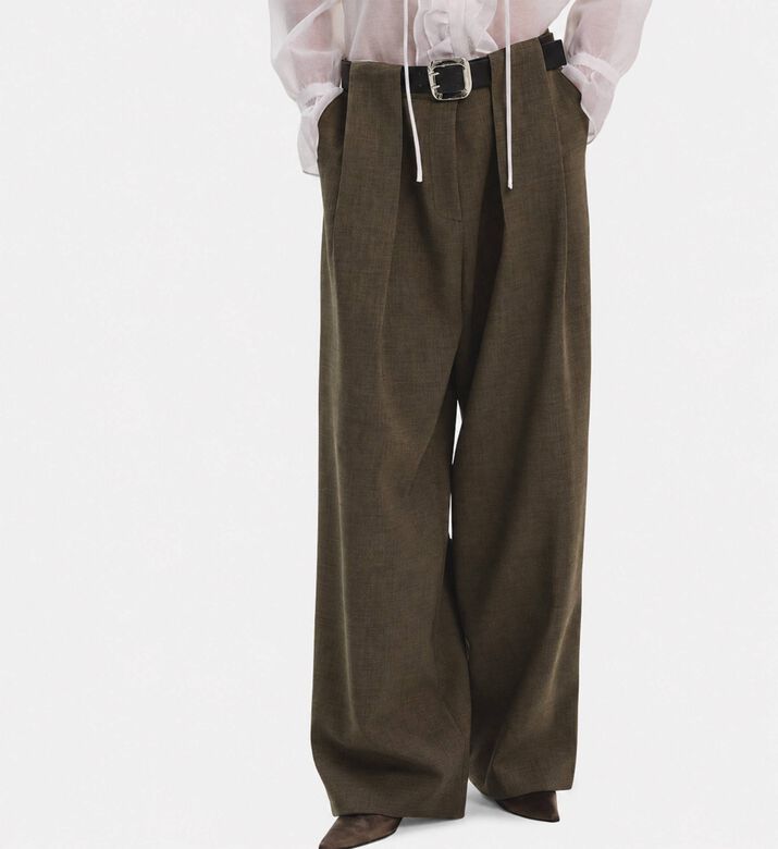 Source Unknown Pant Matteo, Model View
