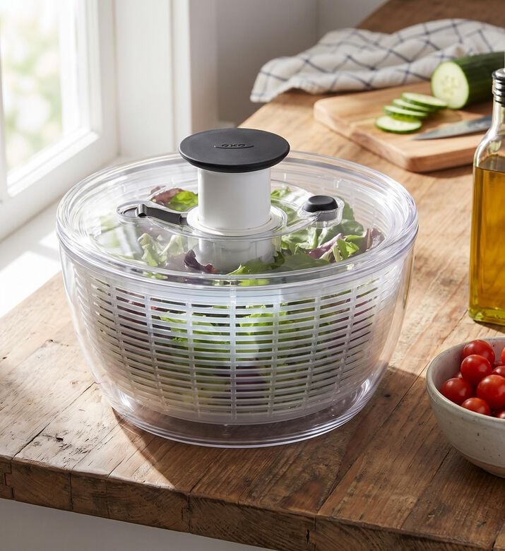 Oxo Plastic Round Salad Spinner, Model View