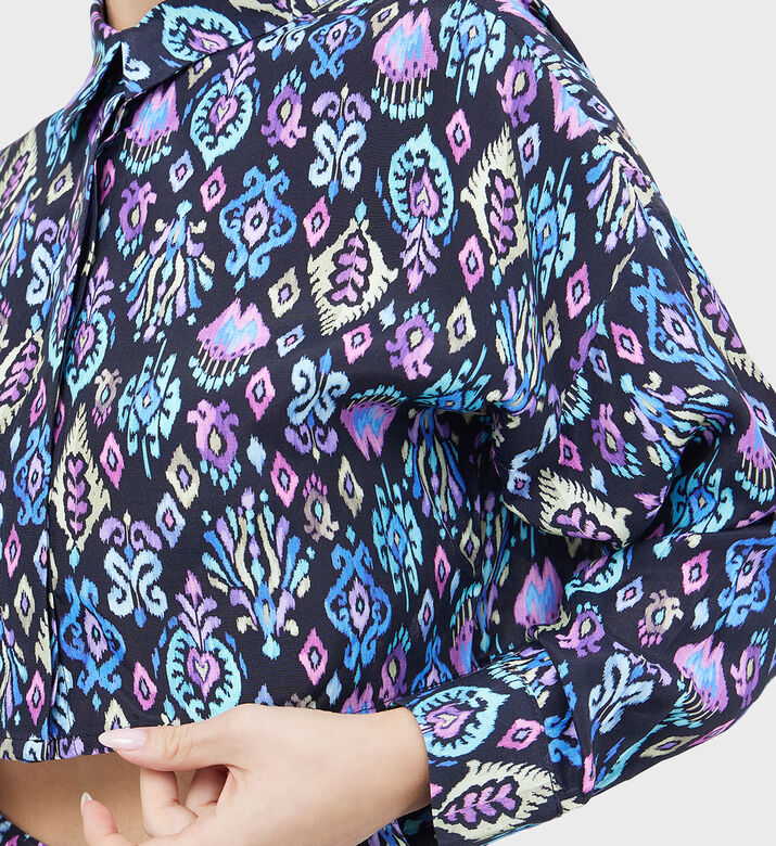 قميص قصير بتفاصيل عرقية داكنة