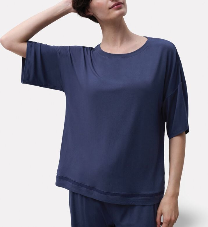 Chantelle Relaxed Silhouette Lounge T-shirt, Blue, Xl, Model View