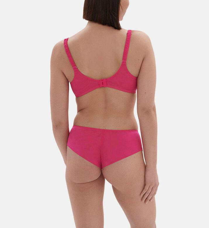 شورت داخلي بتطريزات رائعة