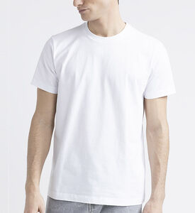 تيشيرت بأكمام قصيرة