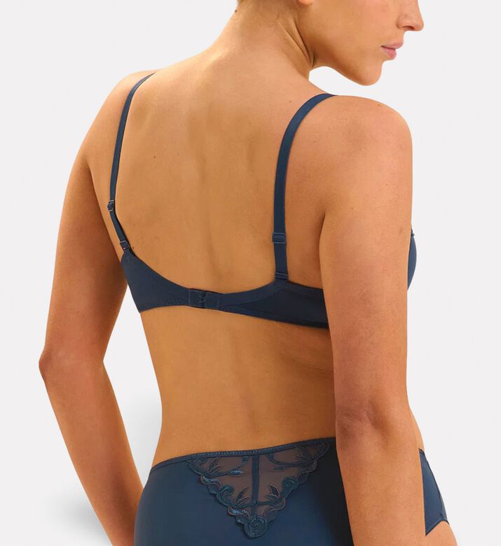 Simone Perele Bra Squared, Model View
