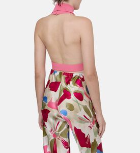 بلوزة محبوكة بياقة عالية