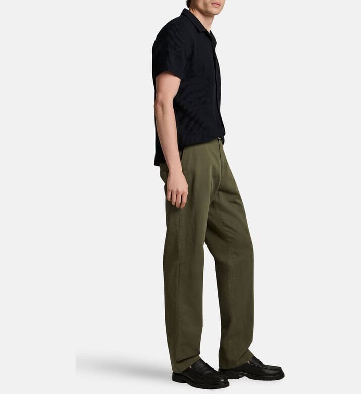 Vince Pant Louie, Model View