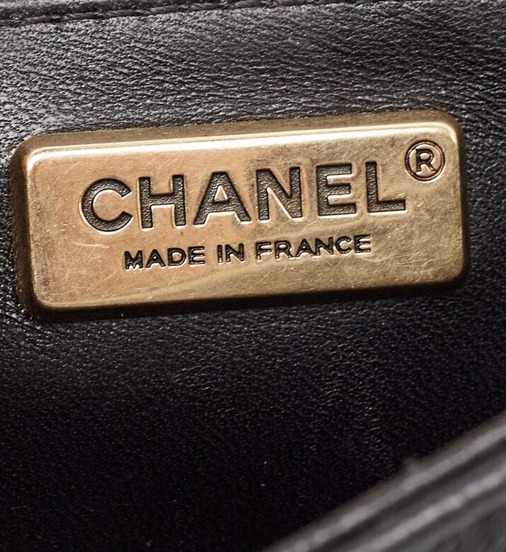 Chanel Leather Sequins Tile Brasserie Mosaic Small Boy Bag Preowned Chanel Leather Sequins Tile Brasserie Mosaic Small Boy Bag Preowned