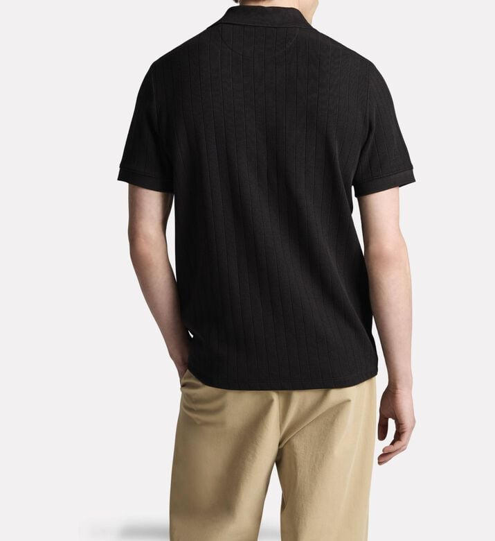 Vince Polo Needle, Black, Xl, Model View