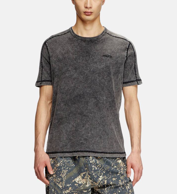 تيشيرت تي أدجيند باهت رخامي يشبه الدنيم