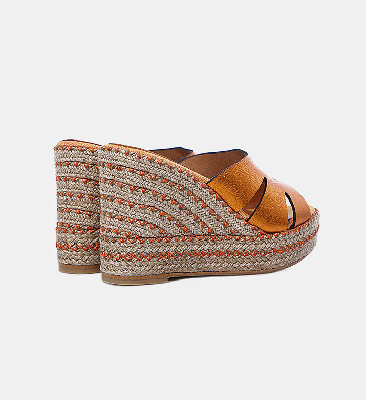 حذاء مفتوح بكعب ويدج قنب